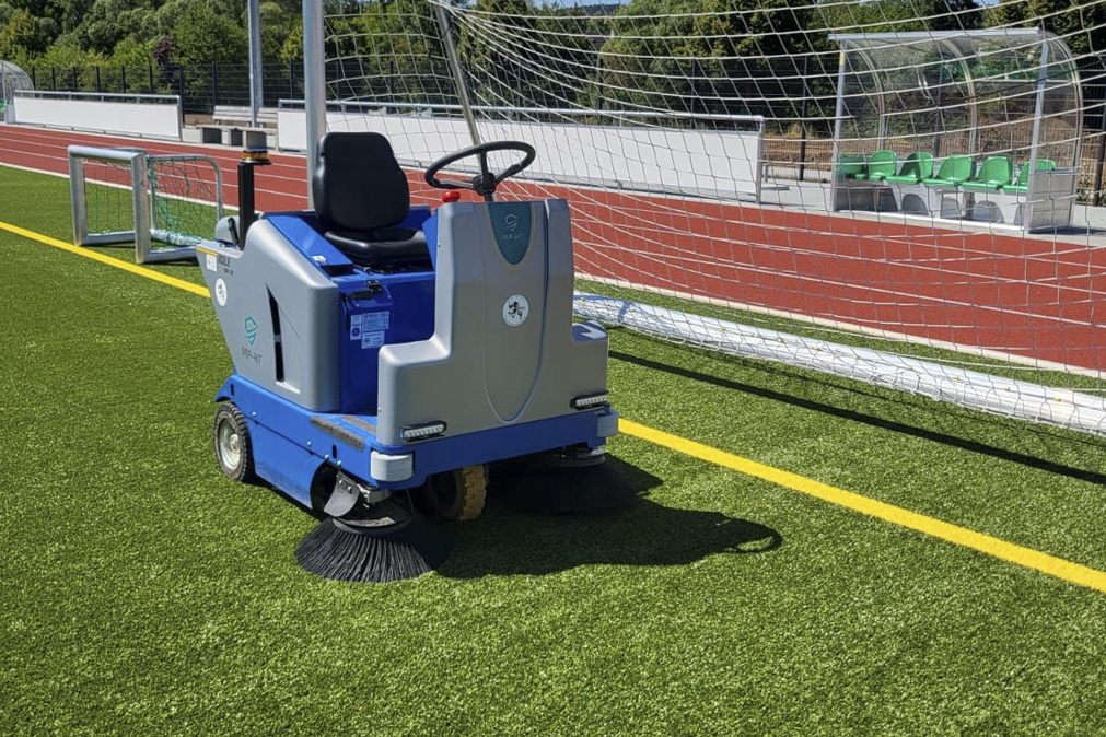 2024_max108K_applicazione-per-erba-sintetica_d