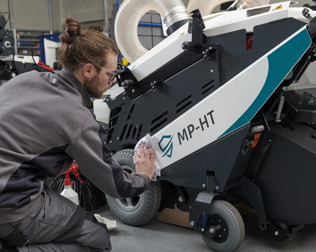 mp-ht_spazzatrici-metal-frame_lavorazione_c